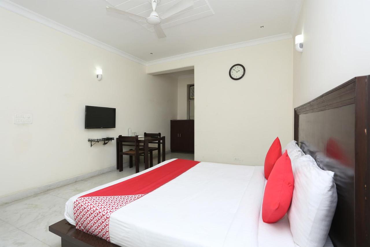 โอโย 30286 โฮเต็ล อิน เวย์ Hotel โซนีปัต ภายนอก รูปภาพ