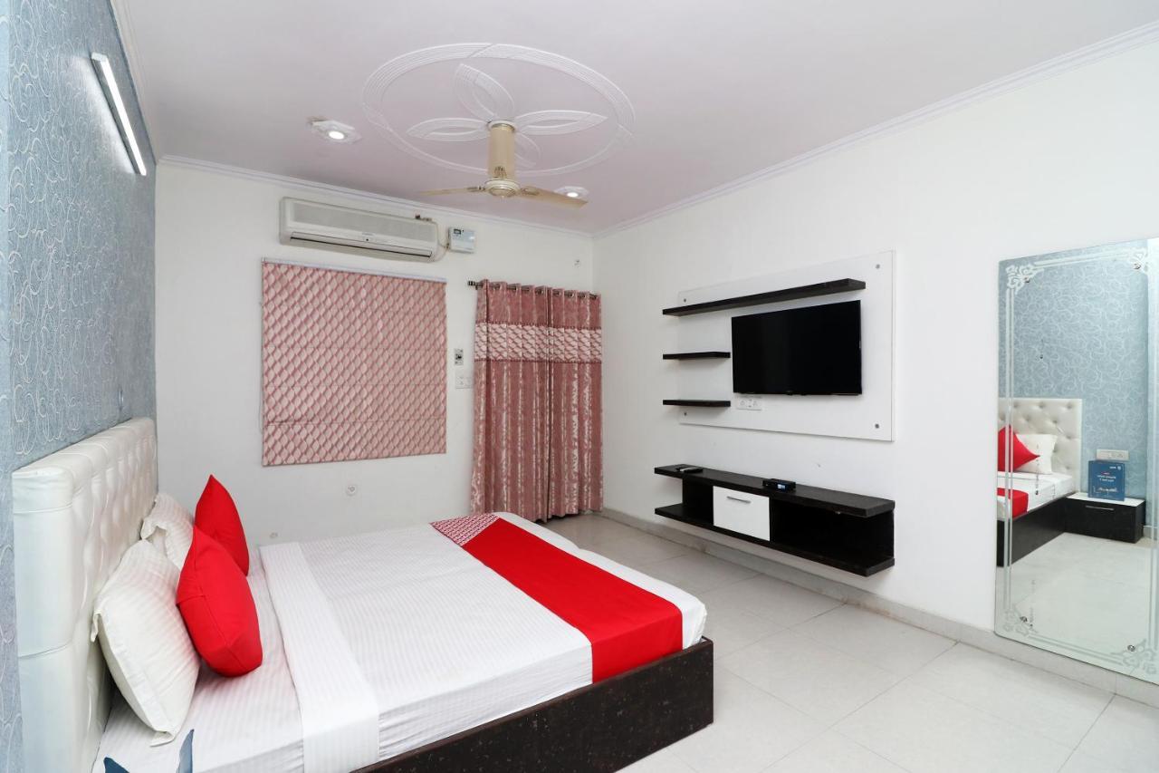 โอโย 30286 โฮเต็ล อิน เวย์ Hotel โซนีปัต ภายนอก รูปภาพ