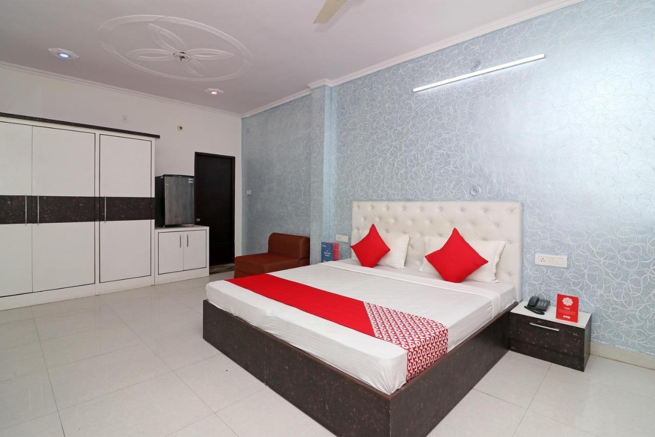 โอโย 30286 โฮเต็ล อิน เวย์ Hotel โซนีปัต ภายนอก รูปภาพ