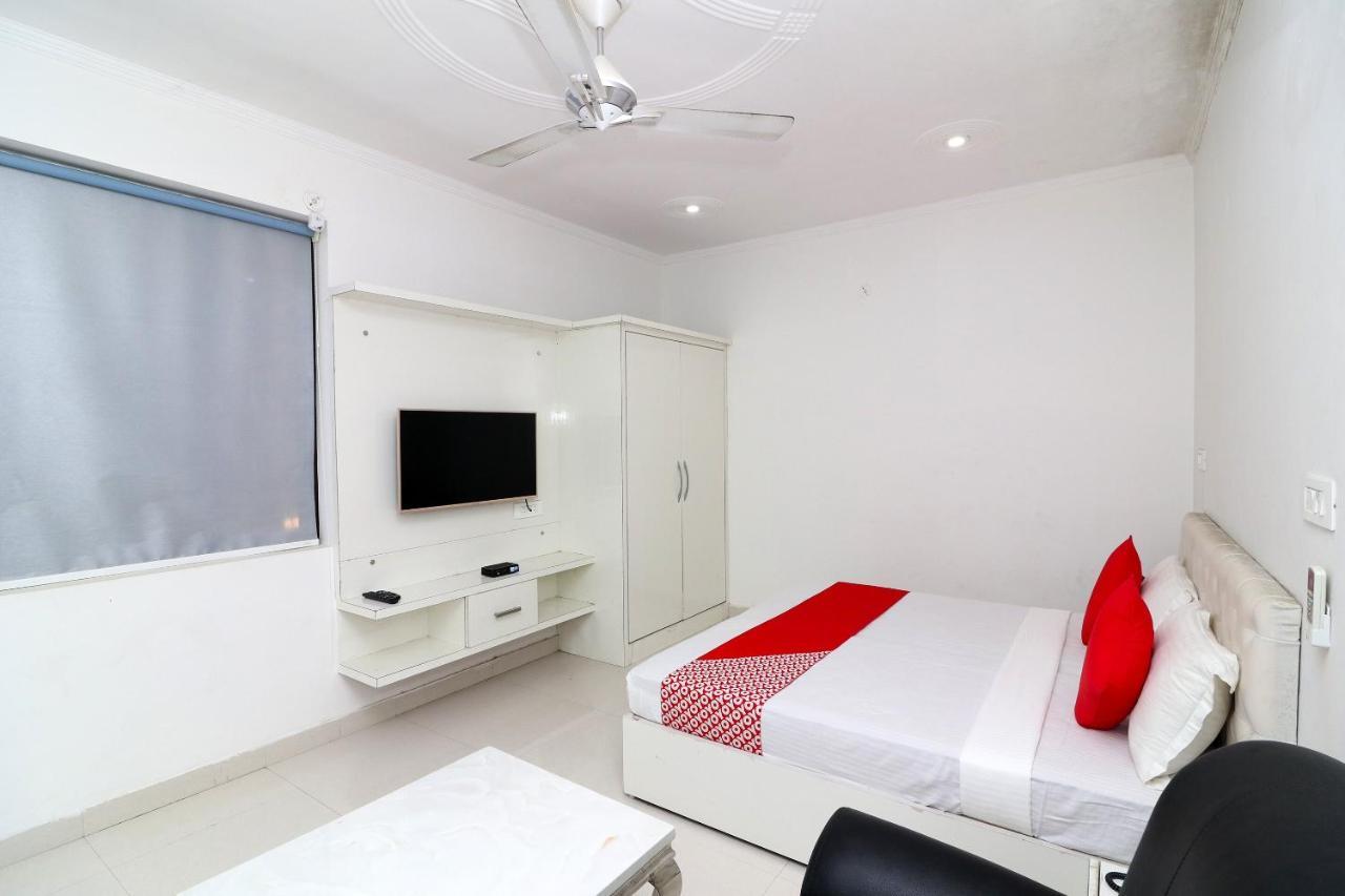 โอโย 30286 โฮเต็ล อิน เวย์ Hotel โซนีปัต ภายนอก รูปภาพ